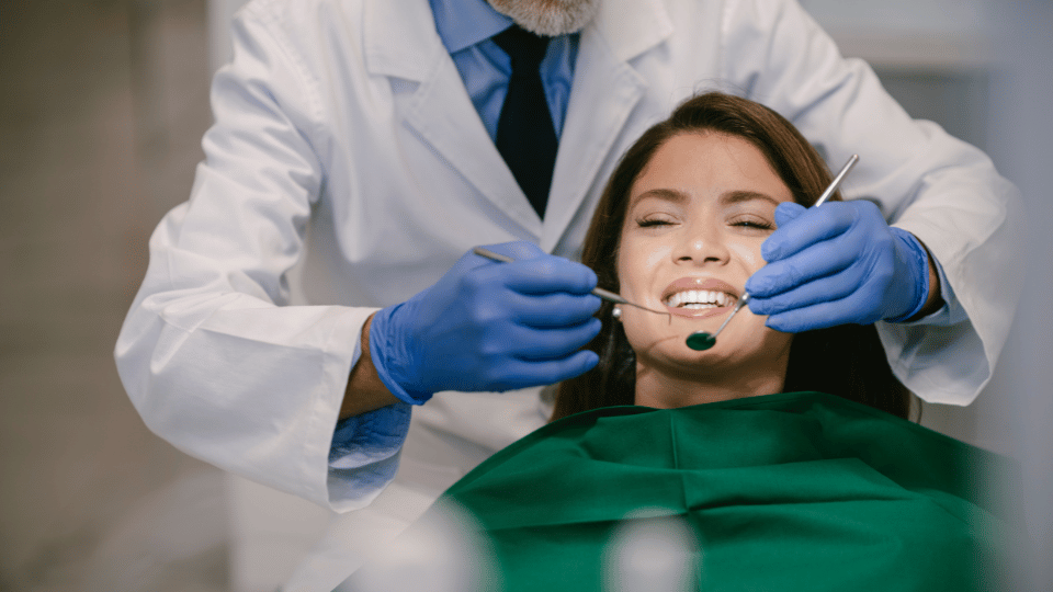 Emergency dentist in Southington, CT