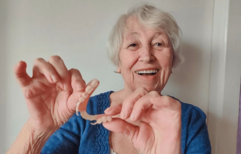 Full dentures & partial dentures in Southington, CT